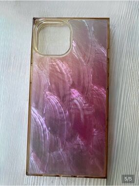 Flaunt Colorful Protective iPhone 15 Case with Shimmer Finish Taylor Swift